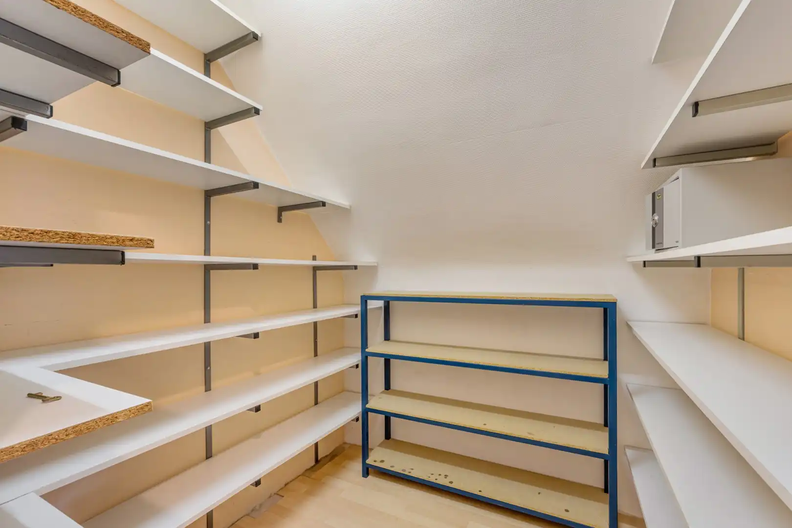 Huis te koop foto 17