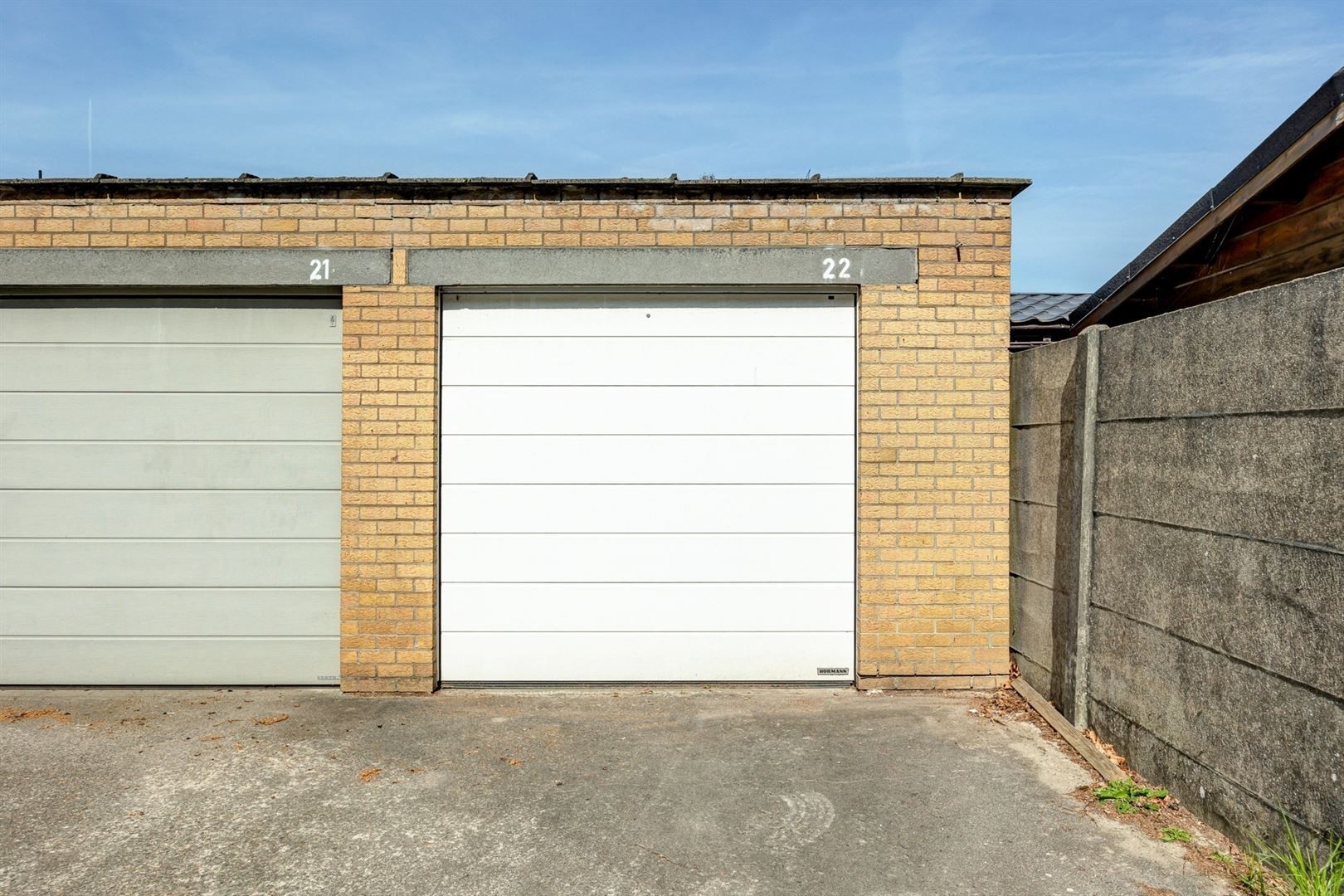 Piekfijn afgewerkt 2-slaapkamerappartement met garagebox foto 25