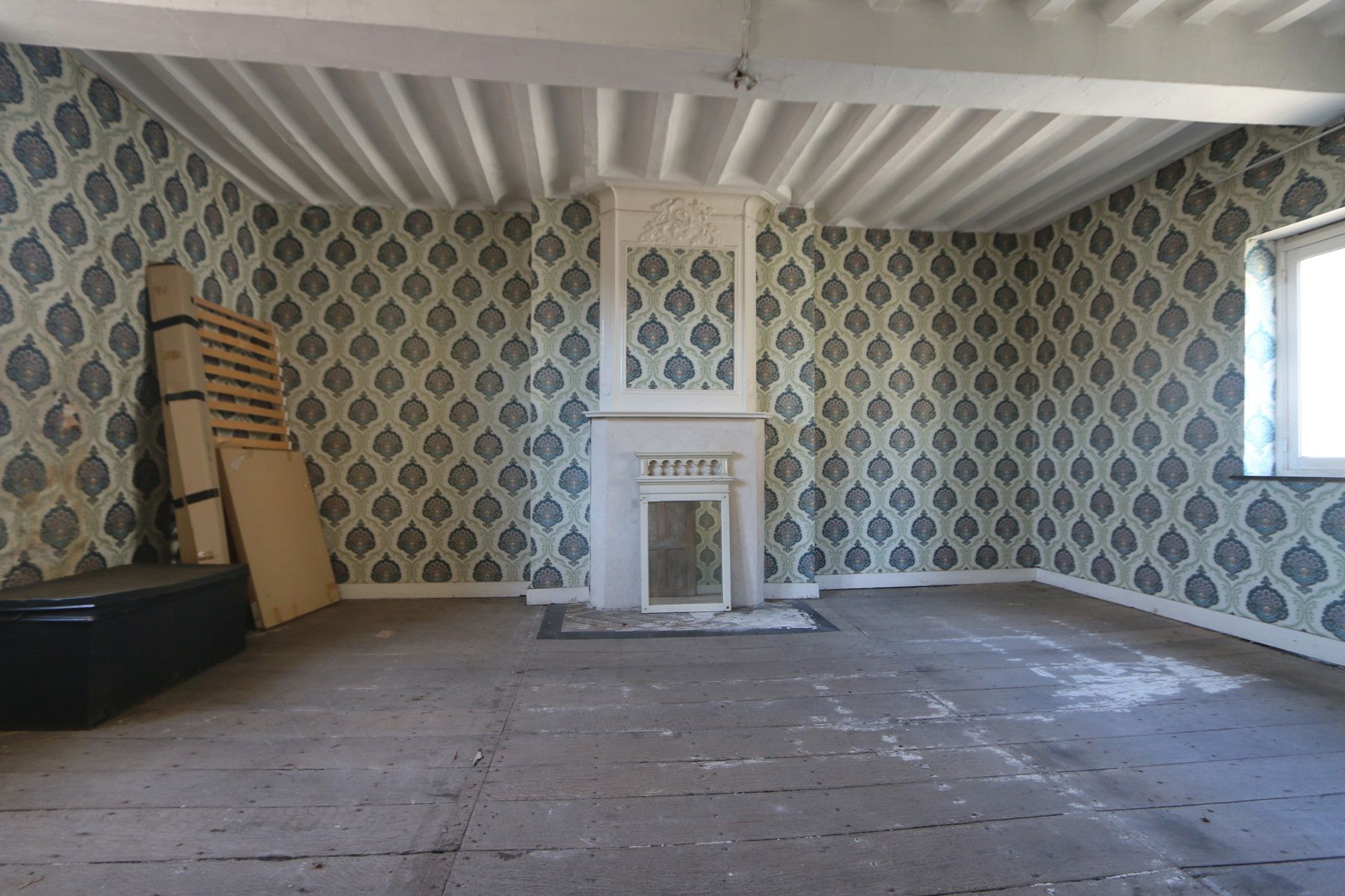 Authentieke begijnenwoning + bouwperceel met 6 garageboxen foto 16