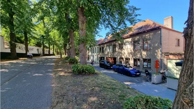 Comfortabel 2-slaapkamerappartement met Terras te koop in Brugge foto {{pictureIndex}}