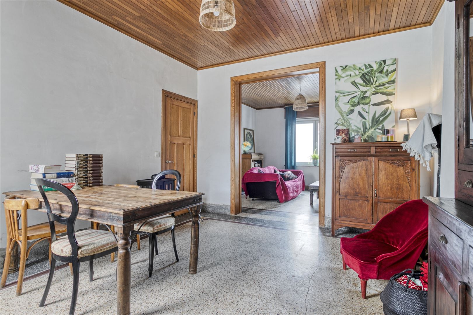 Huis met bijgebouw foto 3