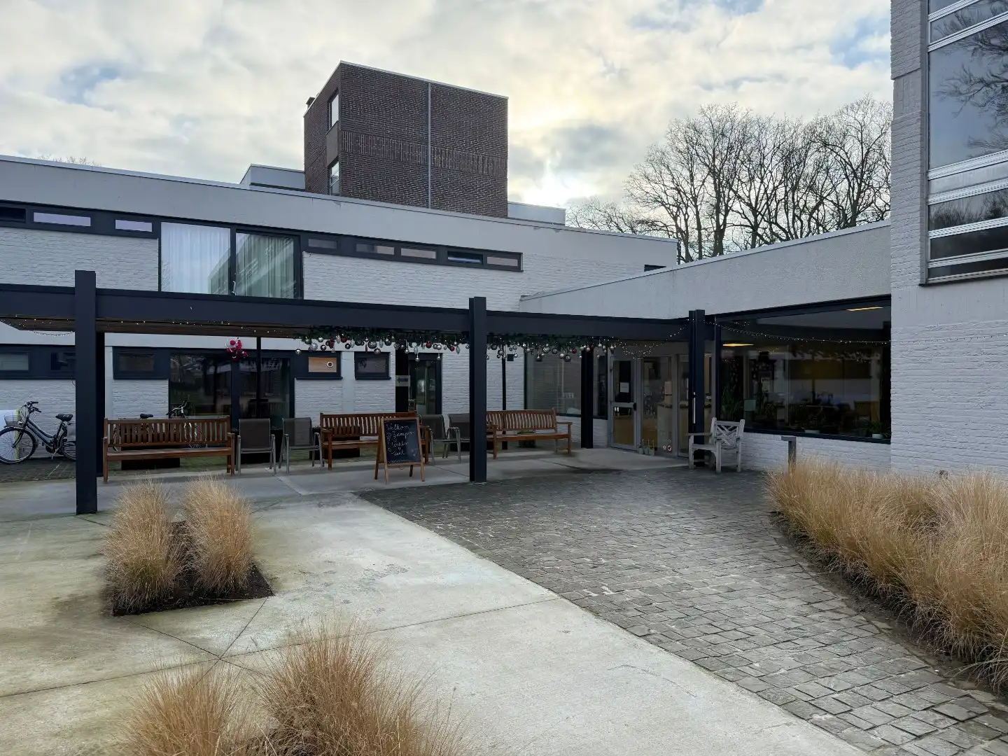 Assistentiewoning met staanplaats foto 2