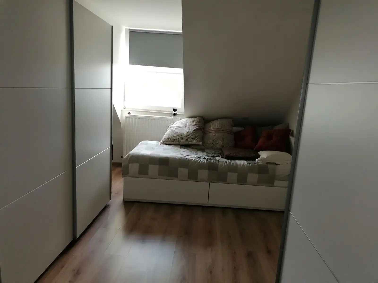 3 slpk duplex met 2 autostaanplaatsen. foto 16