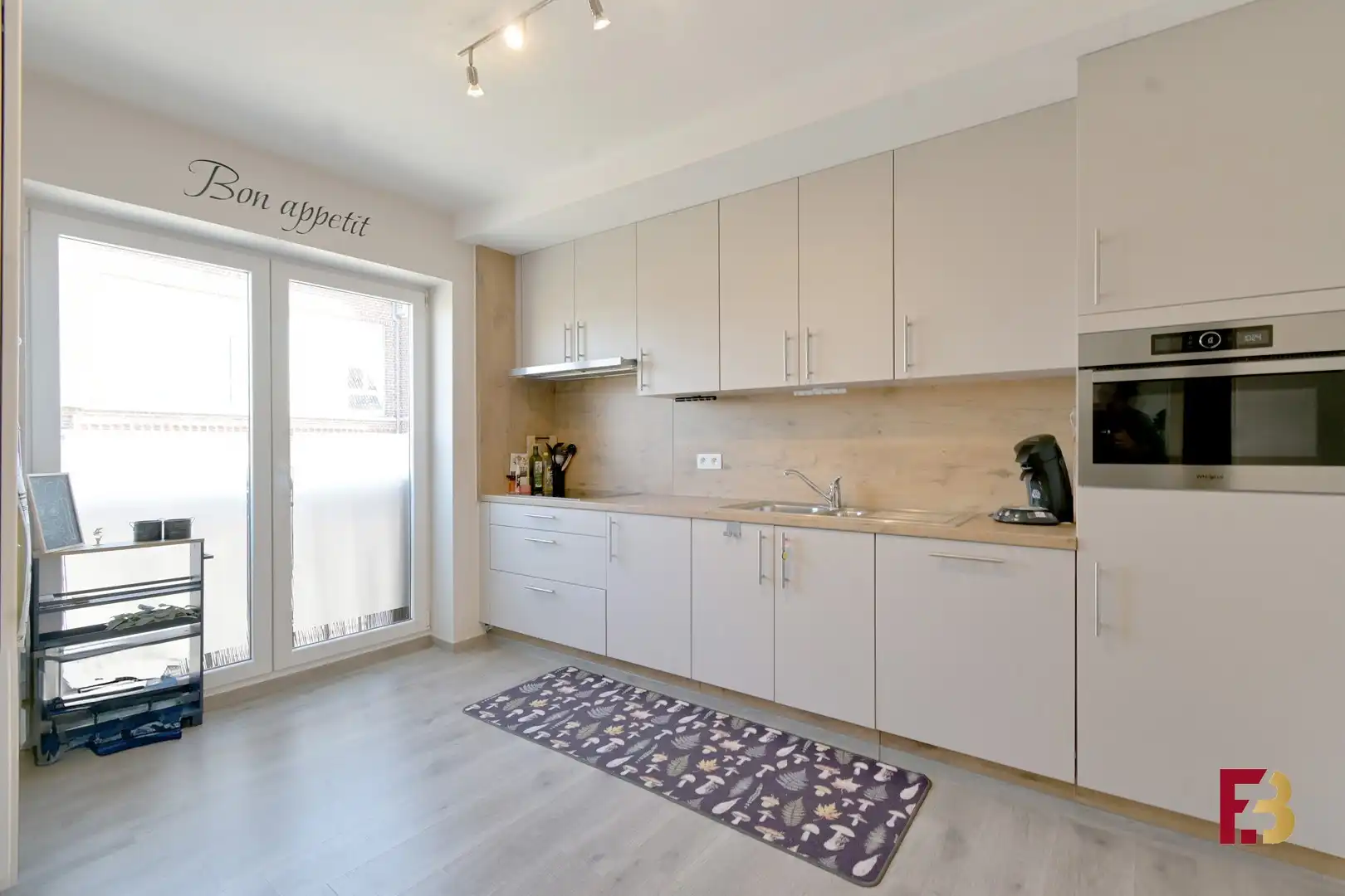Lichtrijk 2-slaapkamerappartement in een kleinschalige residentie te Bavegem foto 6