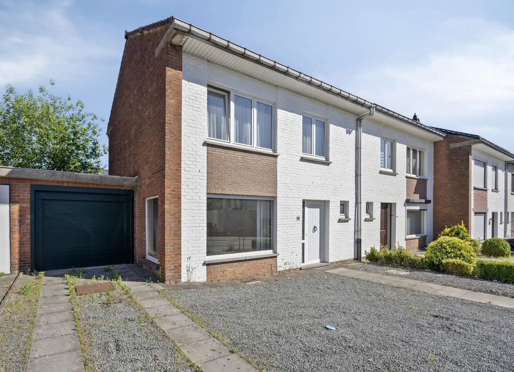 Hoofdfoto van de publicatie: Nabij centrum Asse: te renoveren driegevelwoning