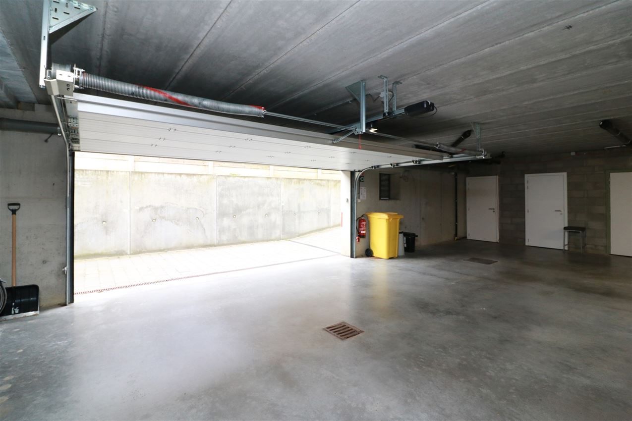 Gelijkvloers, tuintje op zuiden, garage, picco bello, unieke kans foto 20