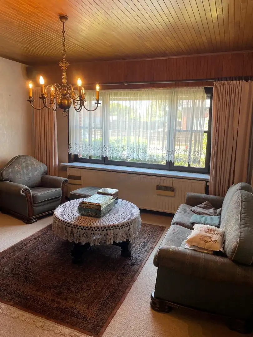 Verzorgde halfopen woning met 3 slaapkamers, garage en tuin nabij het centrum van Mol foto 10