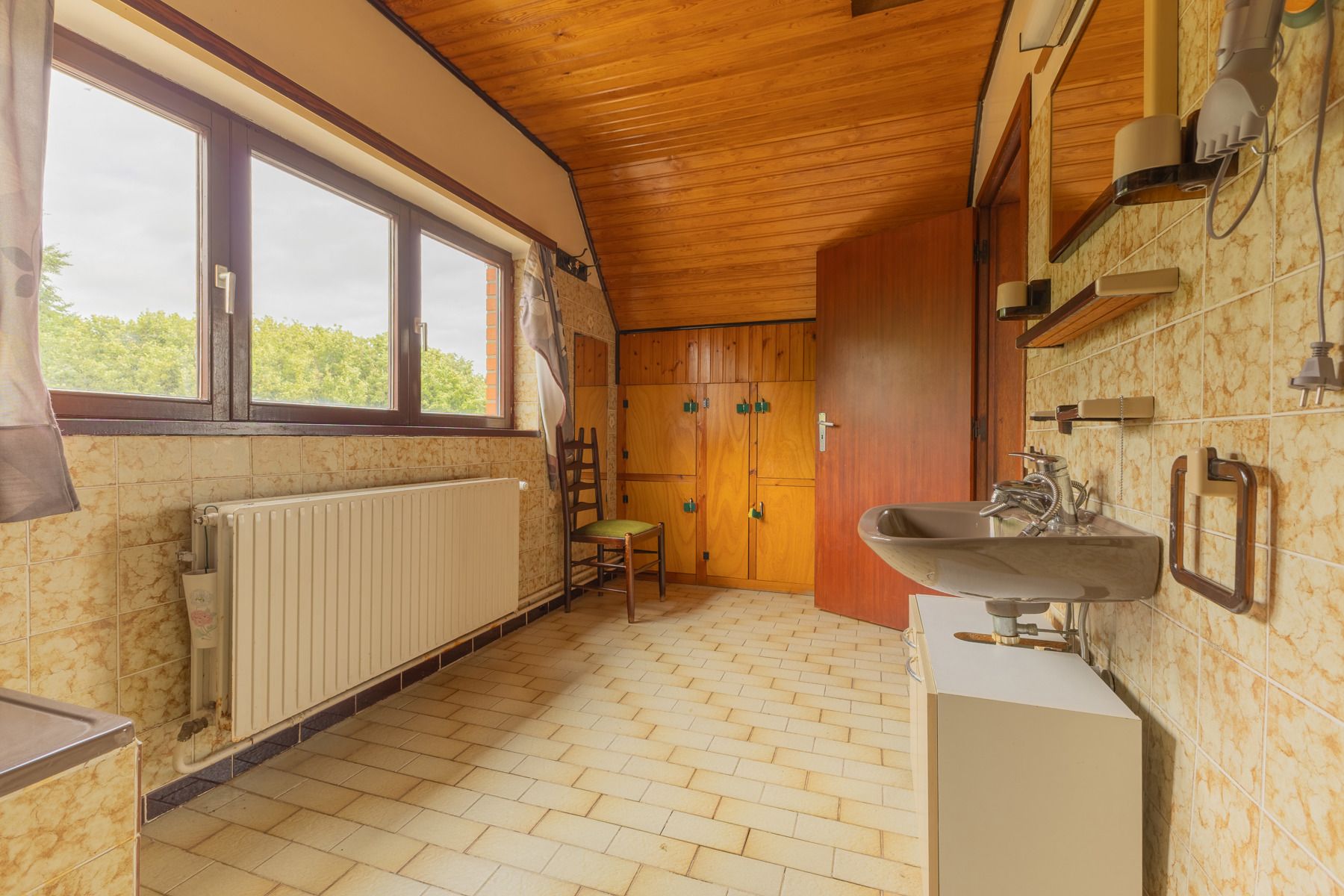 Ruime driegevelwoning met veel mogelijkheden foto 17