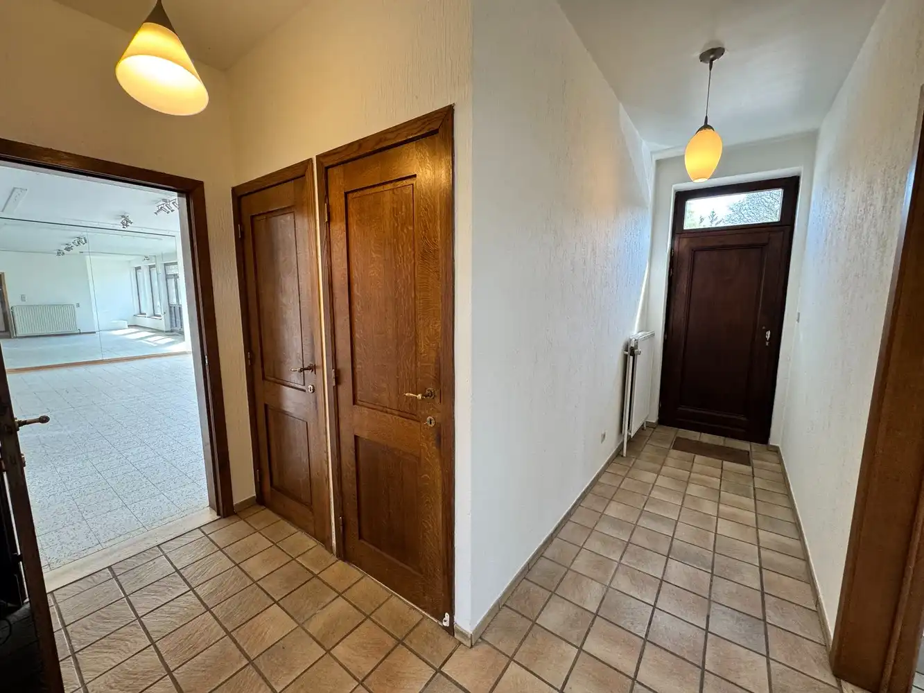 Woon- en handelsruimte op een strategische toplocatie in Zutendaal!🏡💼 foto 2