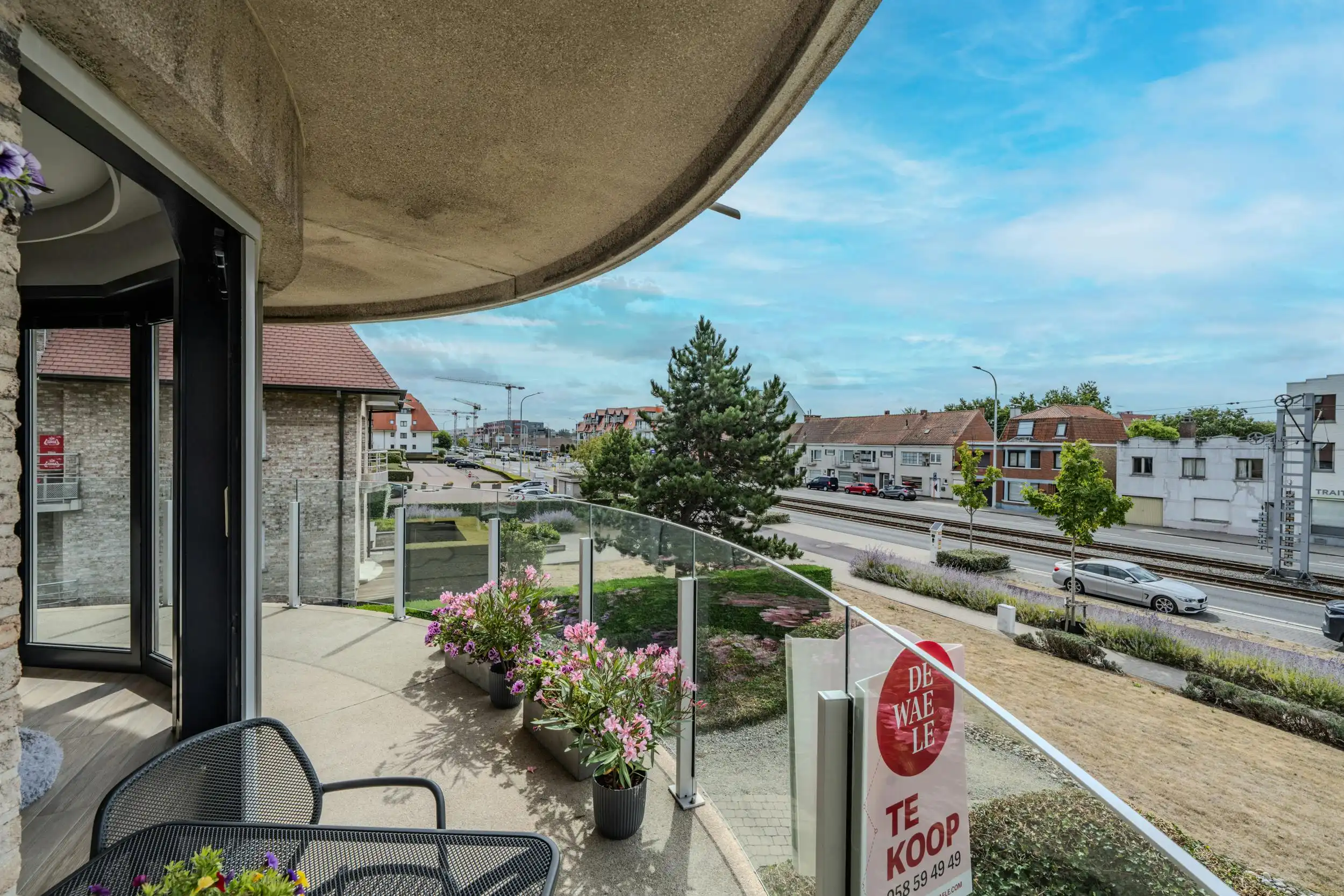 Lichtrijk hoekappartement met 2 slaapkamers en terras foto 12