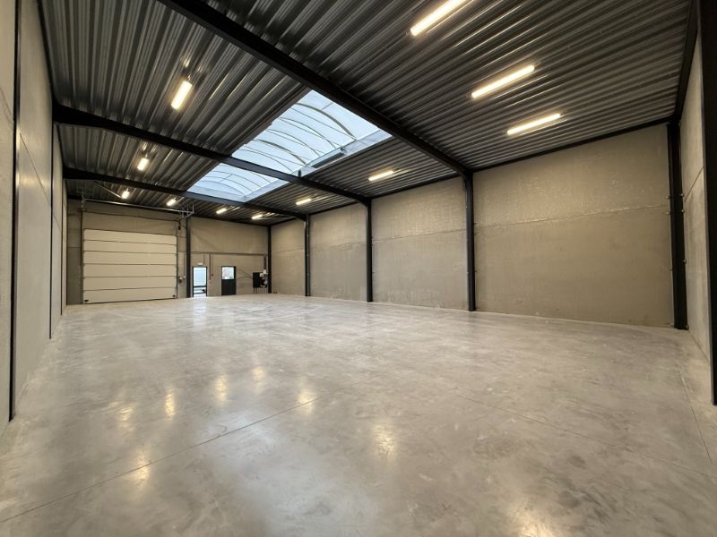 Moderne KMO-unit van 287 m² op toplocatie met 2 parkeerplaatsen foto 5