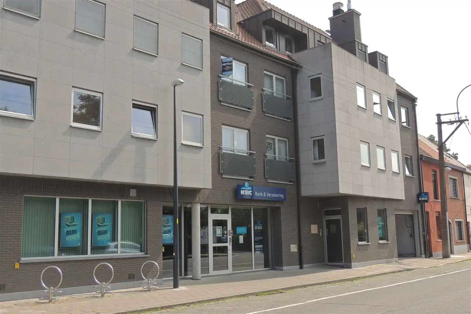 Appartement met 2 slaapkamers en terras. foto {{pictureIndex}}