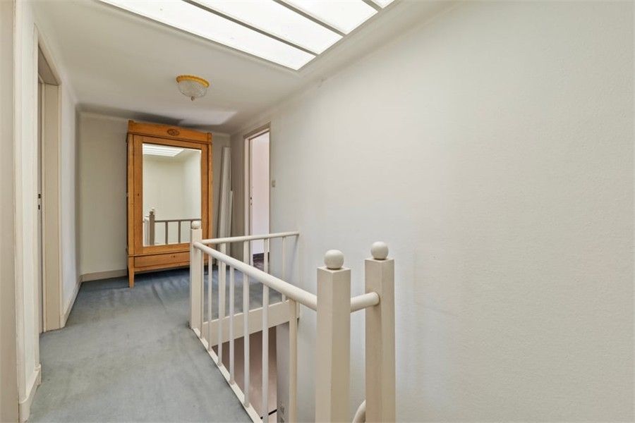 OP TE FRISSEN STADSWONING MET VEEL POTENTIEEL IN SINT-TRUIDEN foto 19