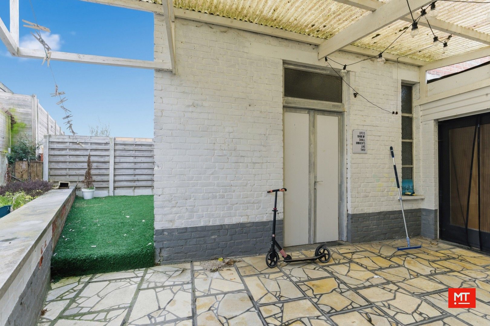 Bijzonder ruime woning met atelier in het centrum Zonnebeke foto 17