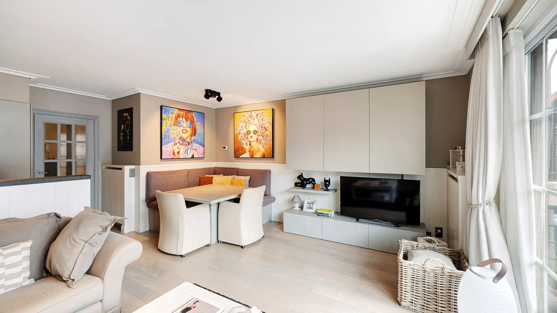 Appartement met 2 slpks. te koop in centrum Knokke foto 3
