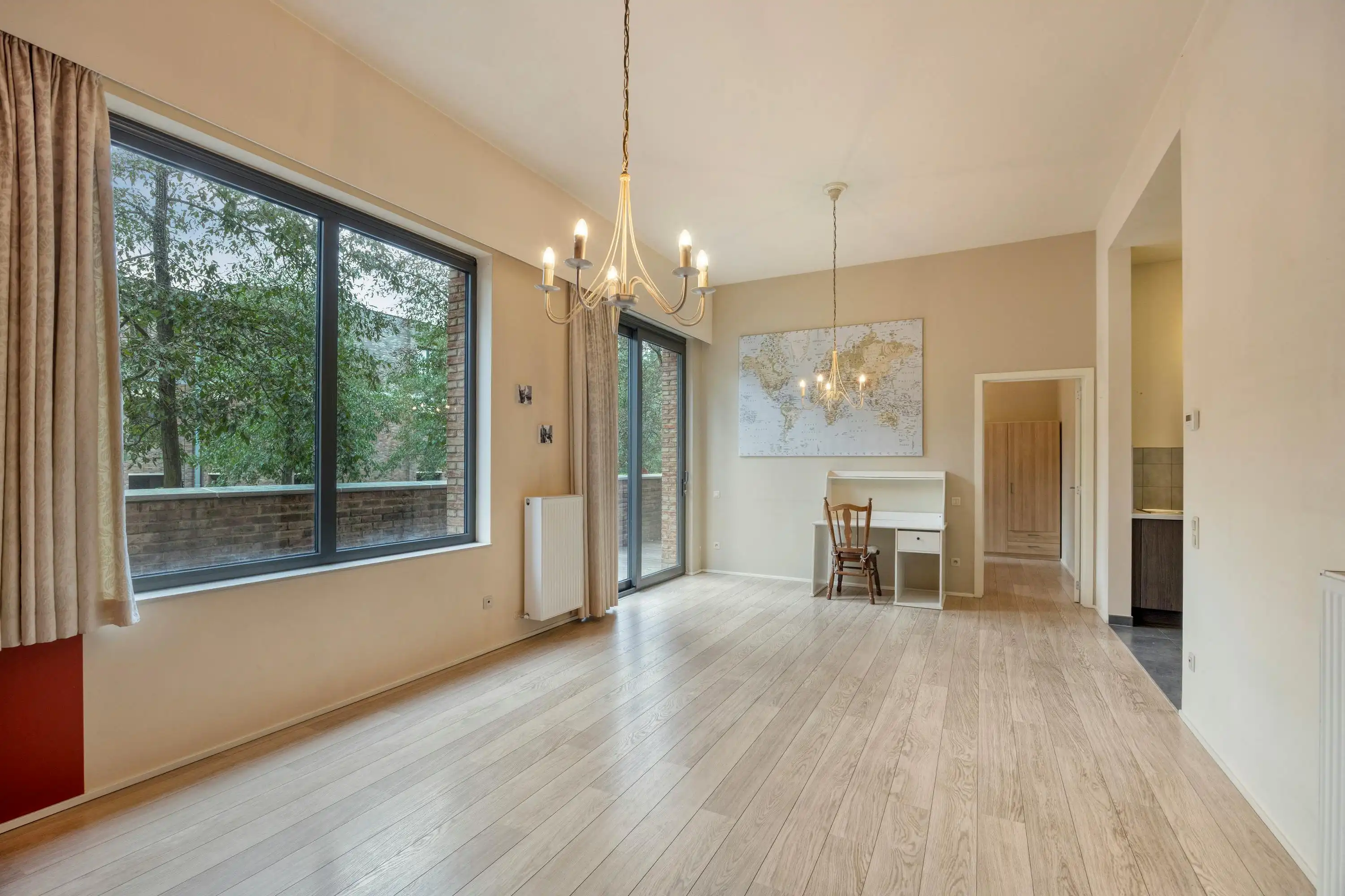 Instapklaar 1-slaapkamerappartement met ruim terras centrum Hasselt foto 9