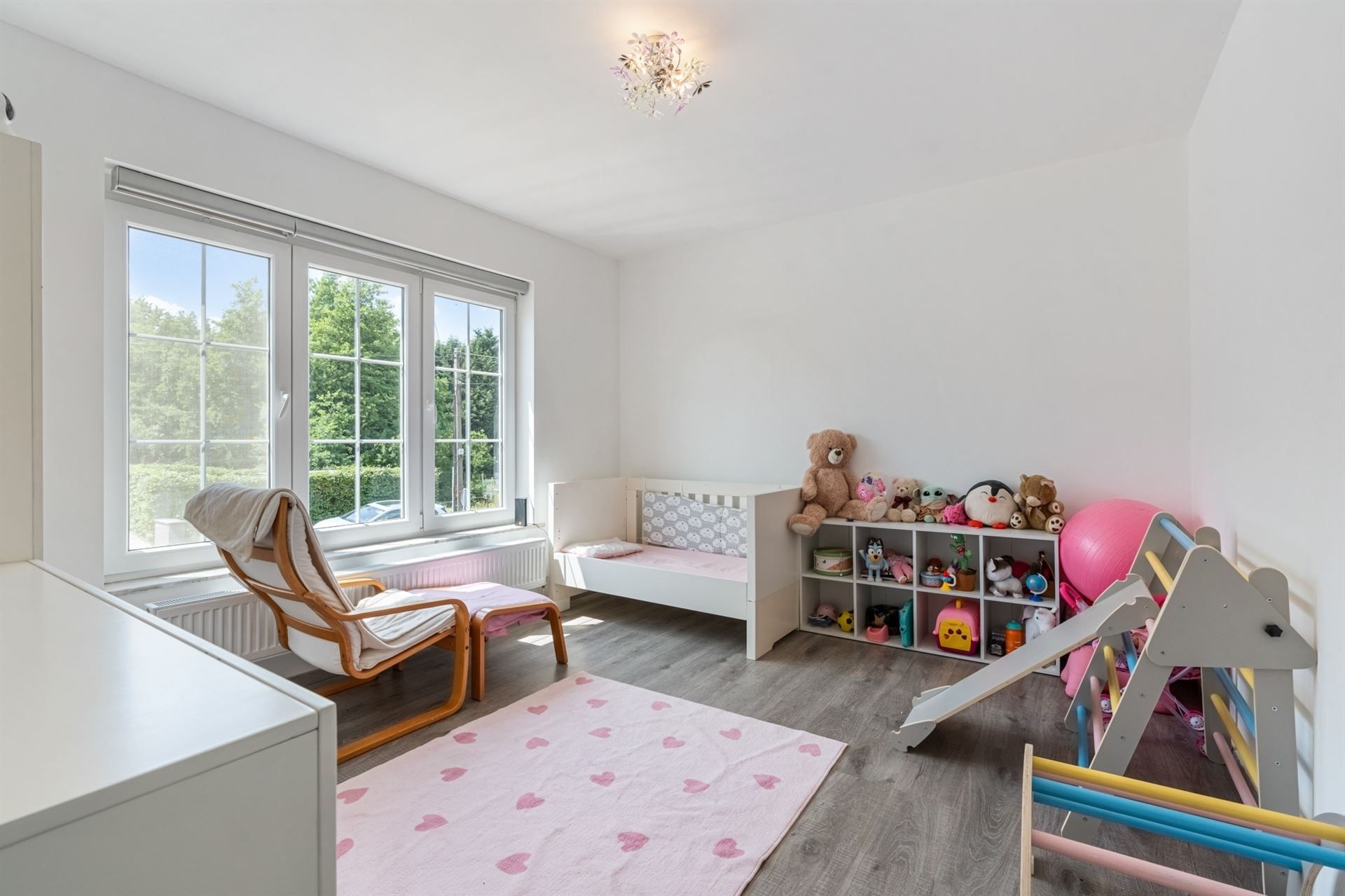 Eengezinswoning in halfopen bebouwing met tuin. foto 7