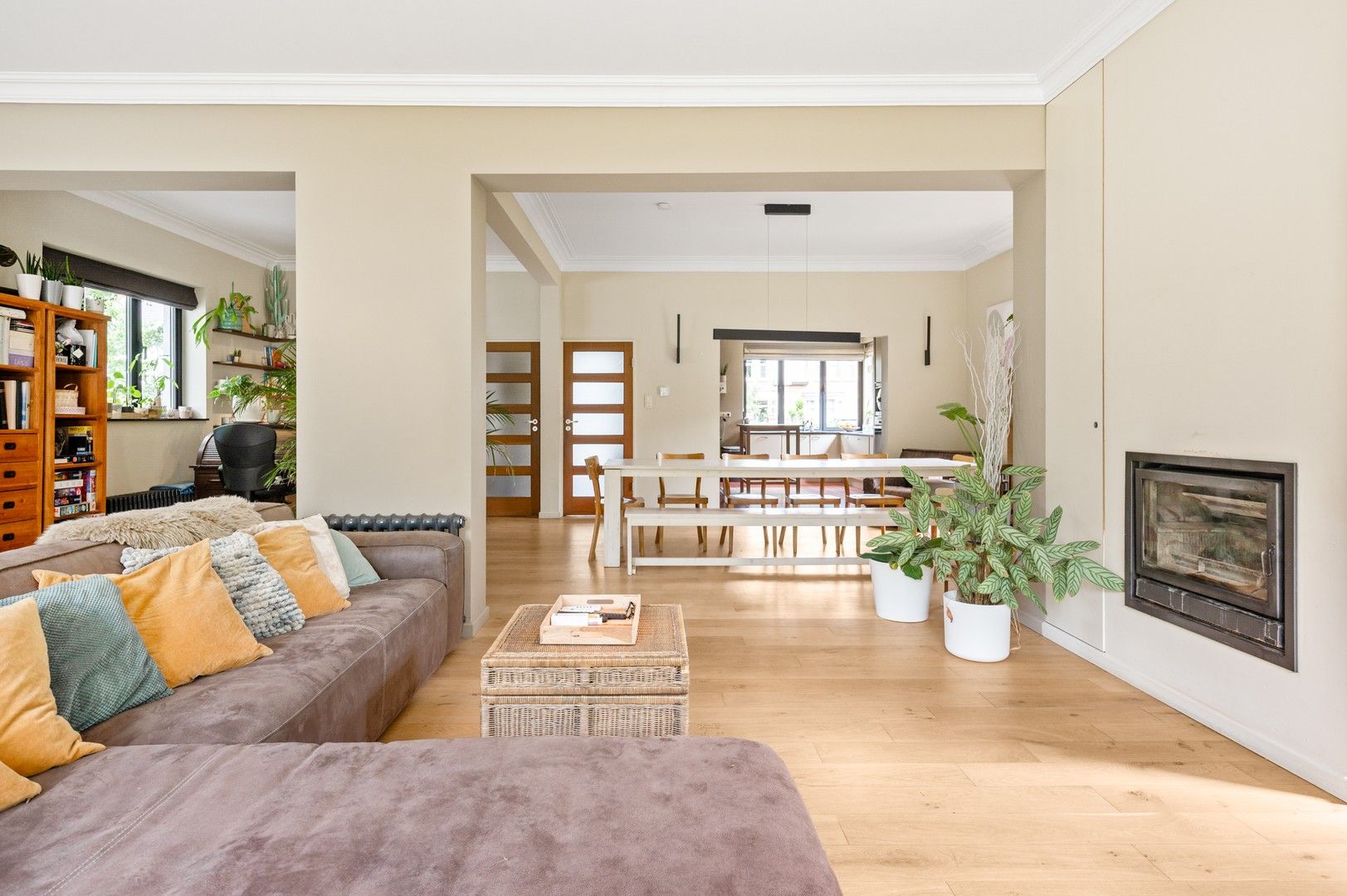 Vrijstaande woning met 5 slaapkamers en grote zonnige tuin foto 7
