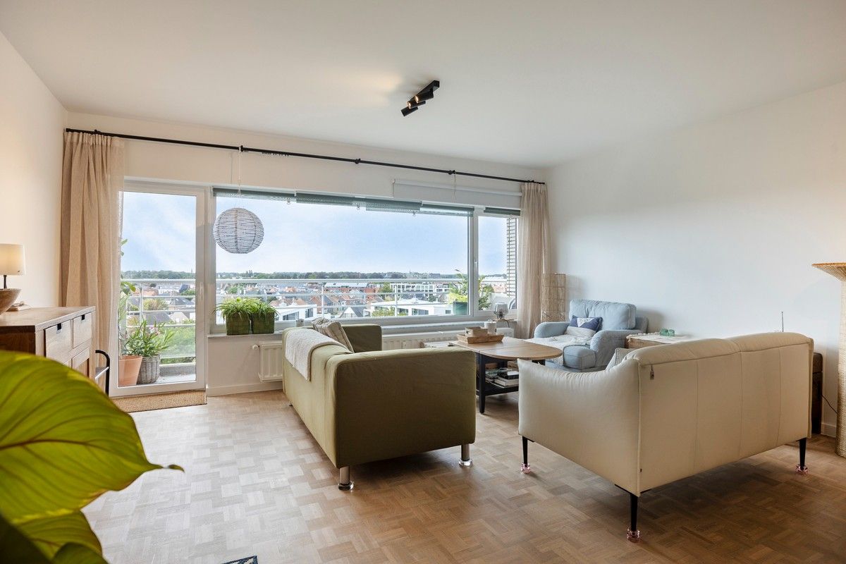 Gerenoveerd appartement met prachtige verzichten nabij station Brugge foto 8