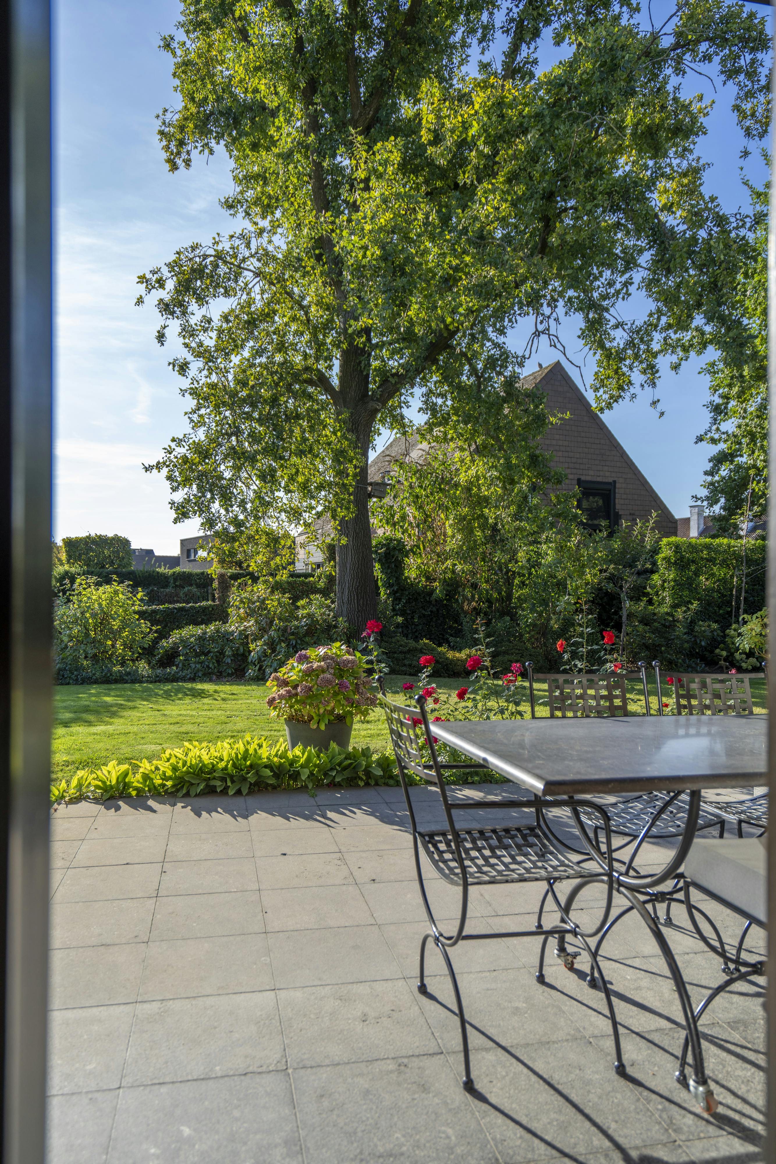 Unieke villa te koop op een rustige ligging in Harelbeke!  foto 17