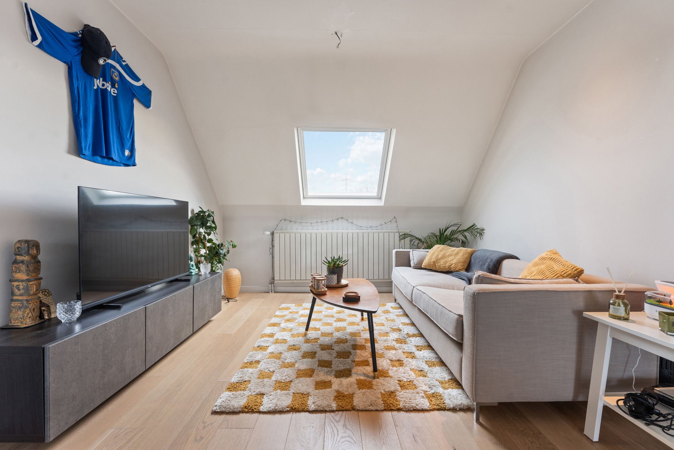 Instapklaar duplex appartement te Bilzen foto 8