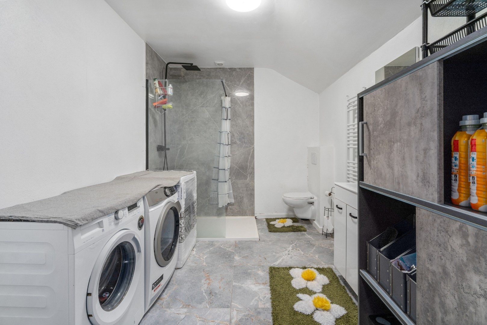 Instapklare stadswoning met ruime tuin foto 8