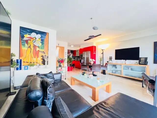 Ruim duplexappartement met groot zonneterras in hartje Wenduine foto {{pictureIndex}}