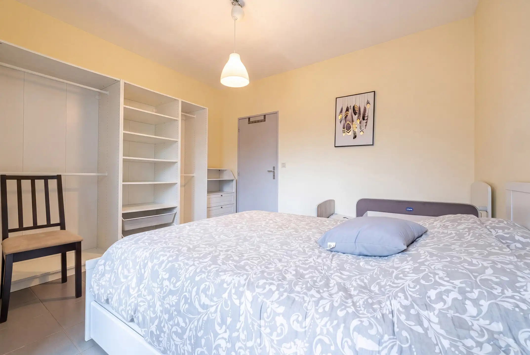 BERCHEM –Gerenoveerd 1-slaapkamerappartement met ZUID terras foto 10