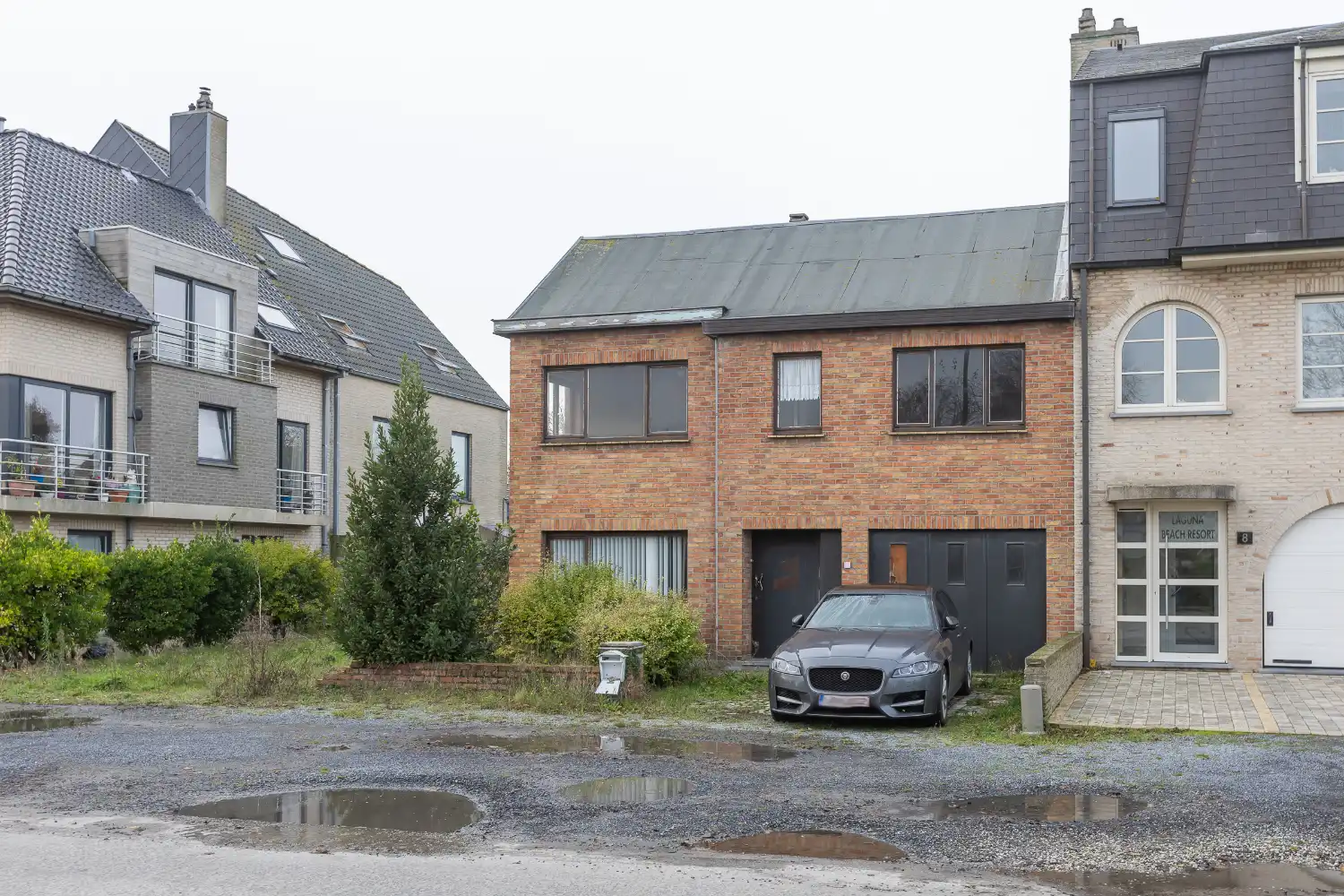 Hoofdfoto van de publicatie: Te renoveren woning op uitstekende locatie