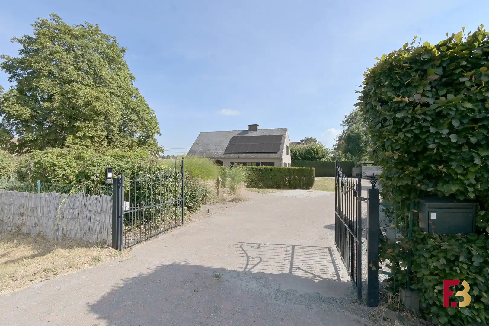 Instapklaar wonen met paarden aan huis in Wetteren foto 2