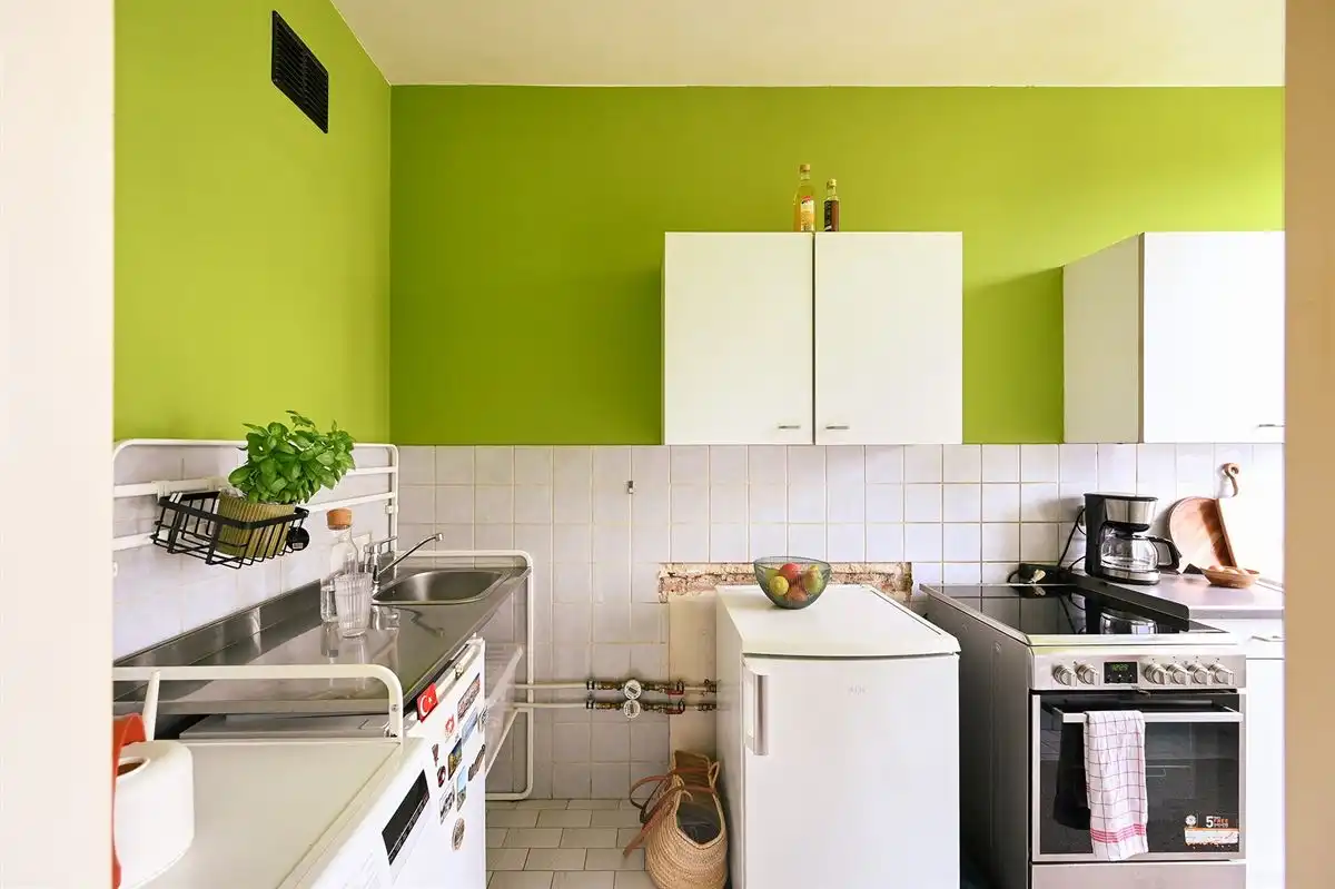 Te renoveren 2-slaapkamerappartement vlak bij Zurenborg foto 6