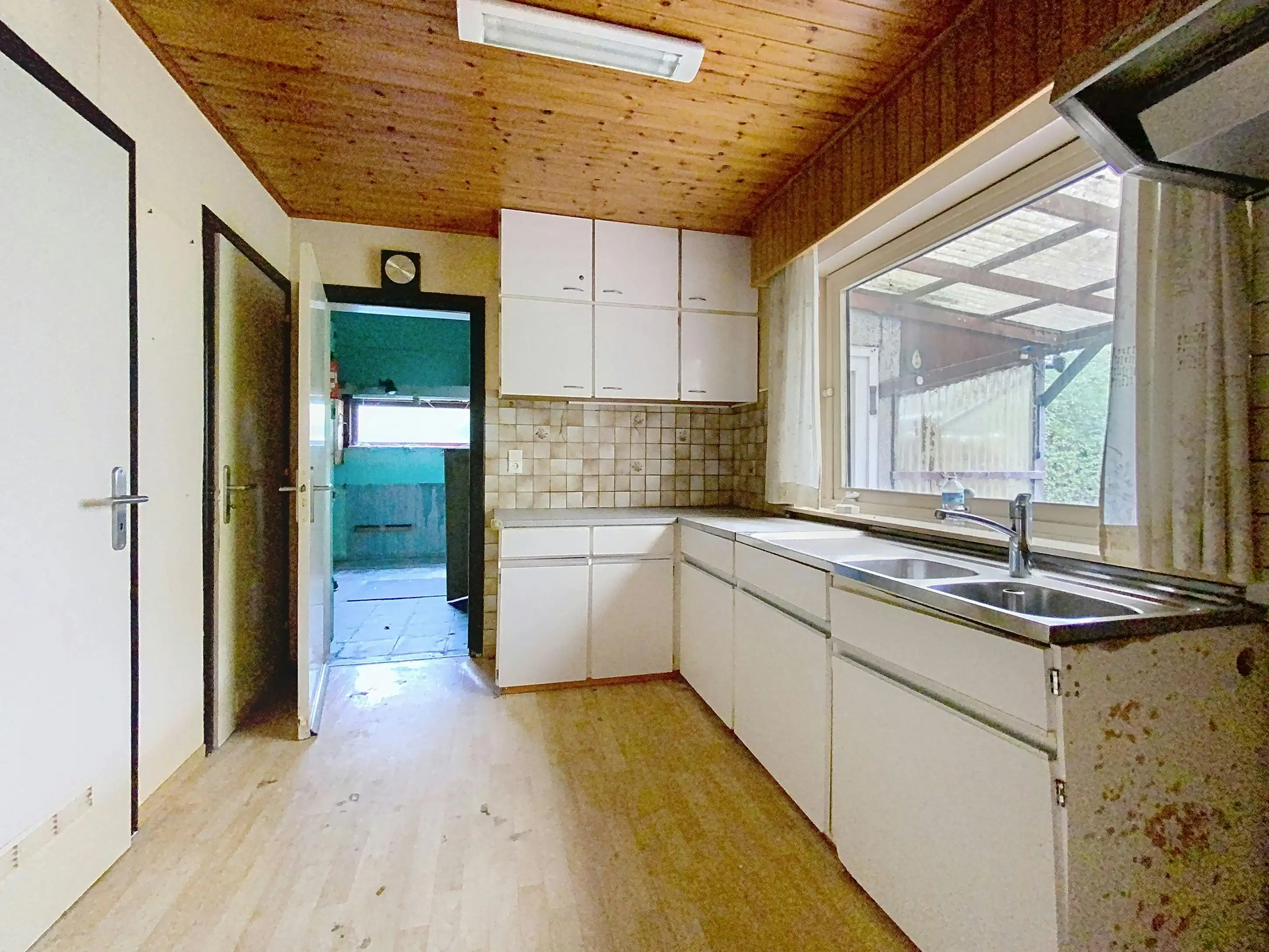 Te renoveren woning met 3 slaapkamers te koop in Heist foto 7