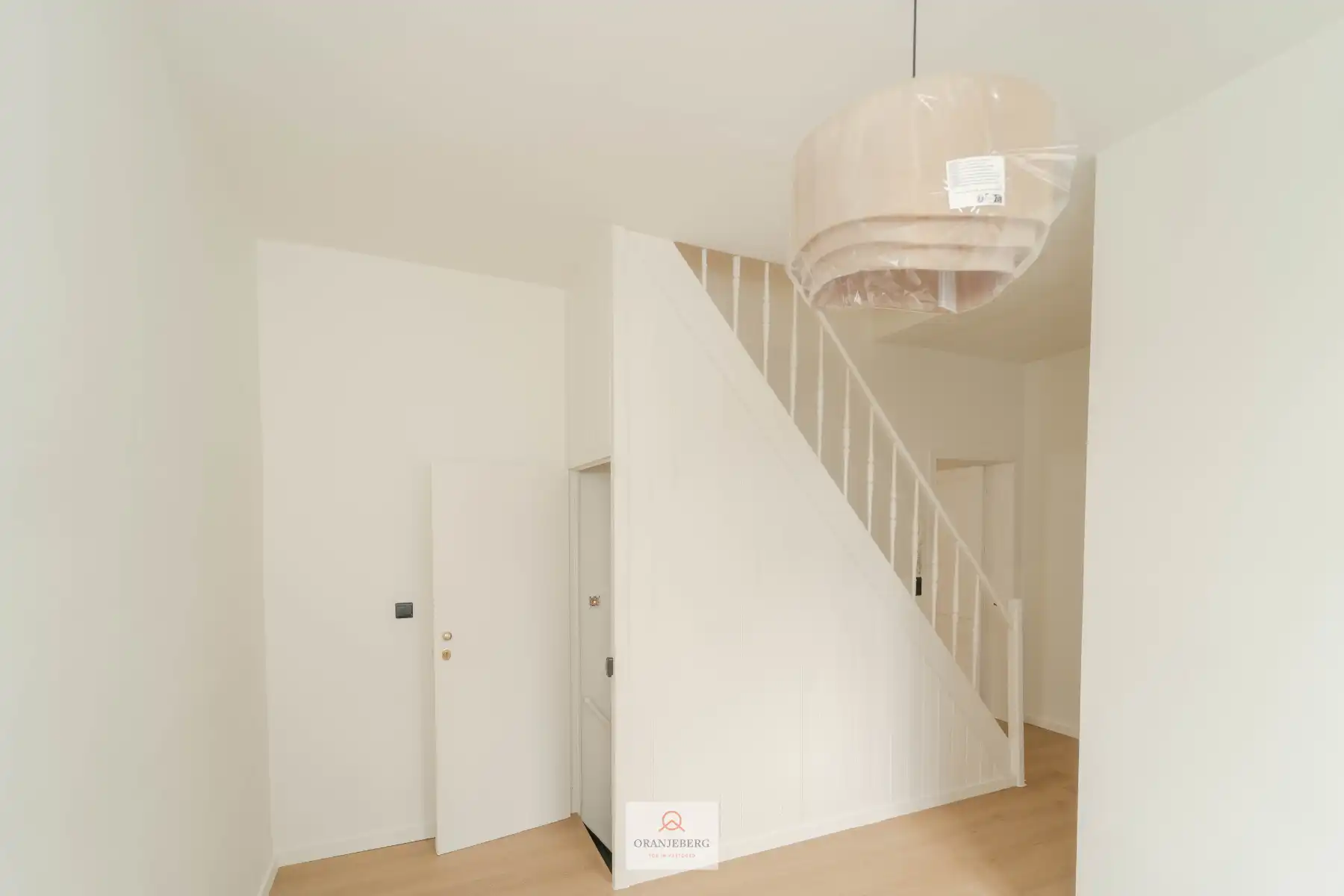 Charmant volledig gerenoveerd triplex appartement in de Gentse binnenstad foto 20