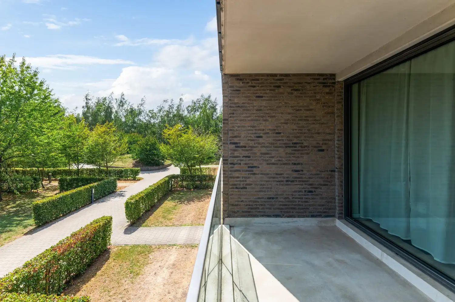 Tweeslaapkamer appartement met ruim terras en dubbele staanplaats! foto 13