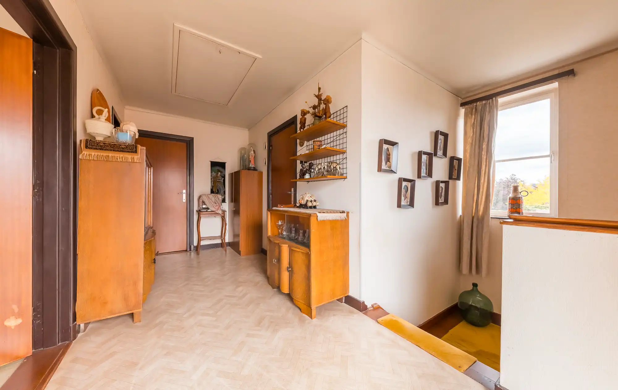 TE KOOP: Mooie op te frissen woning met 3 slaapkamers, garage en veel potentieel foto 23