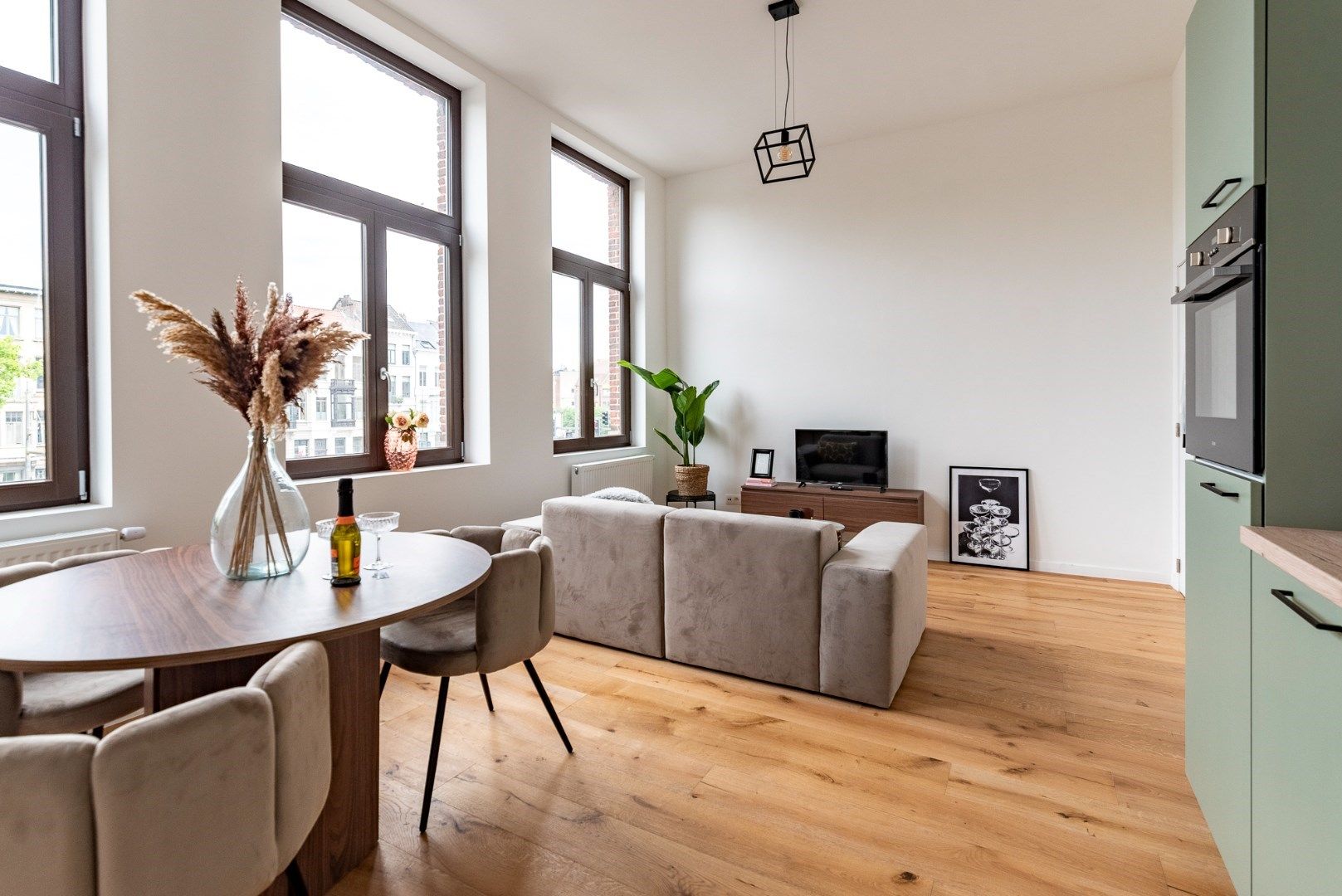 Stijlvol bemeubeld appartement met 1 slaapkamer foto 6
