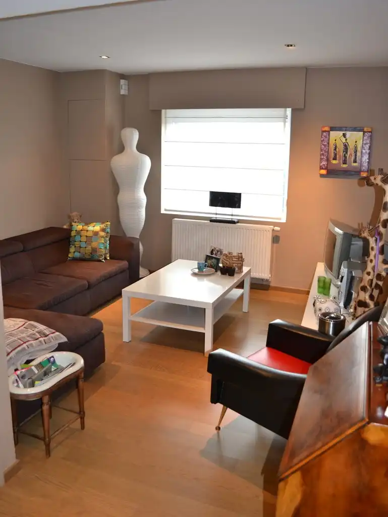 Volledig vernieuwde instapklare rijwoning foto 3
