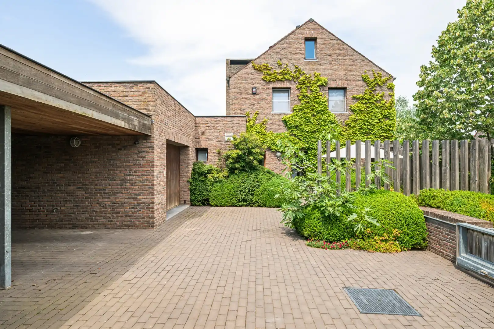 Architecturale villa met zwembad aan Sterrebos - Rumbeke foto 4