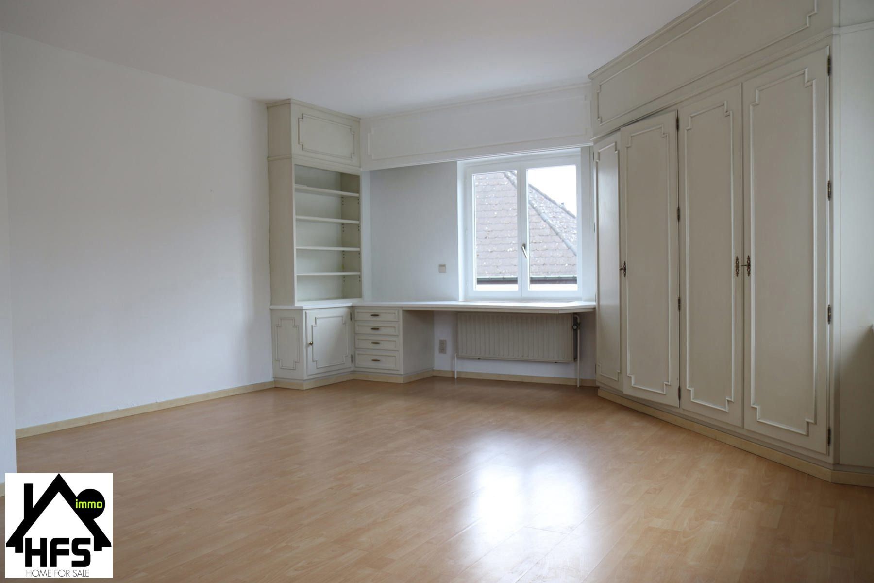 Ruime woning met praktijkruimte via aparte ingang foto 12