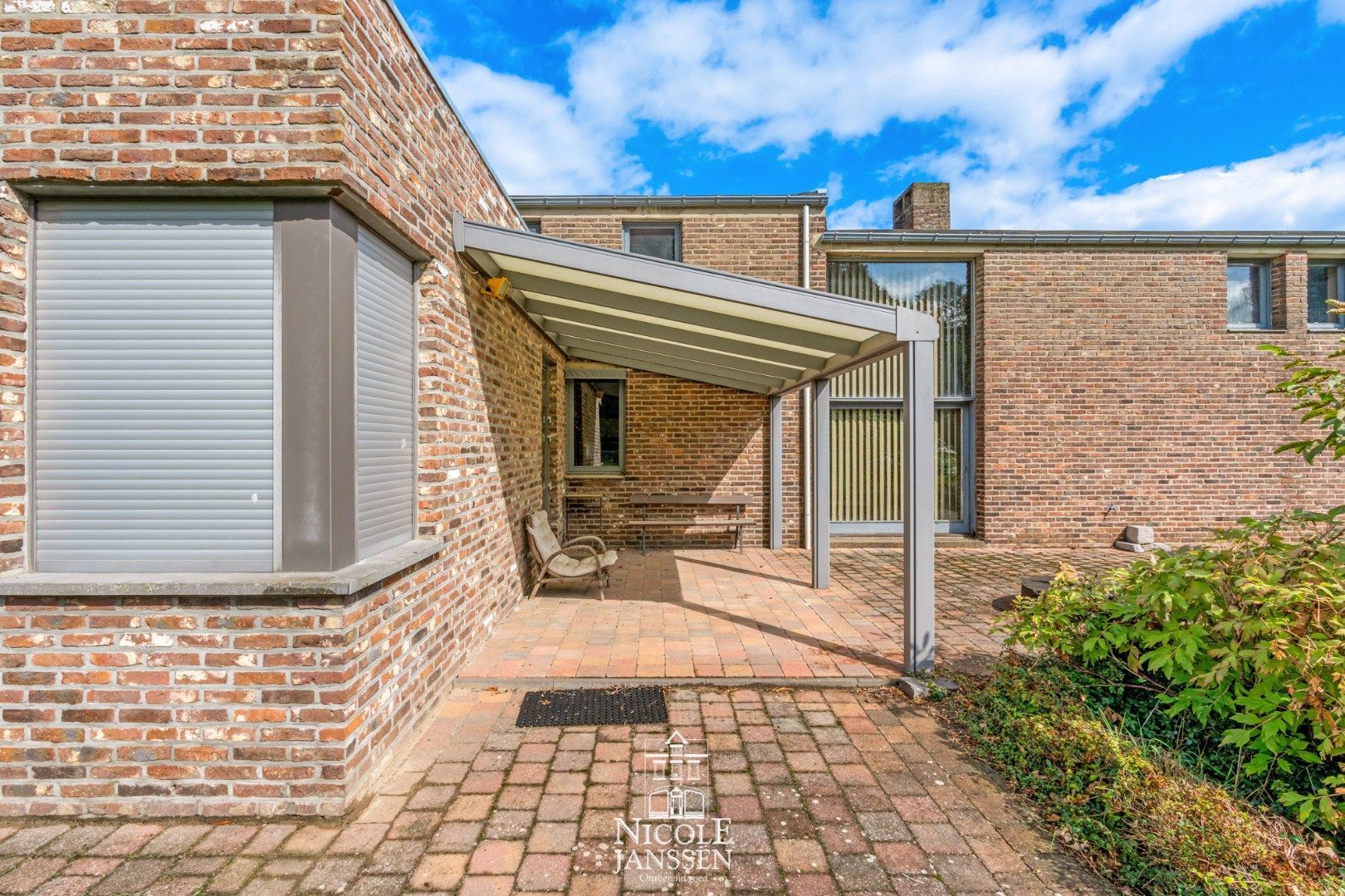 Unieke eigendom met molen foto 33