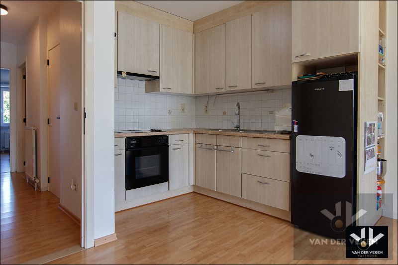 Instapklaar 2 slpk-appartement aan de standsrand van Genk foto 5