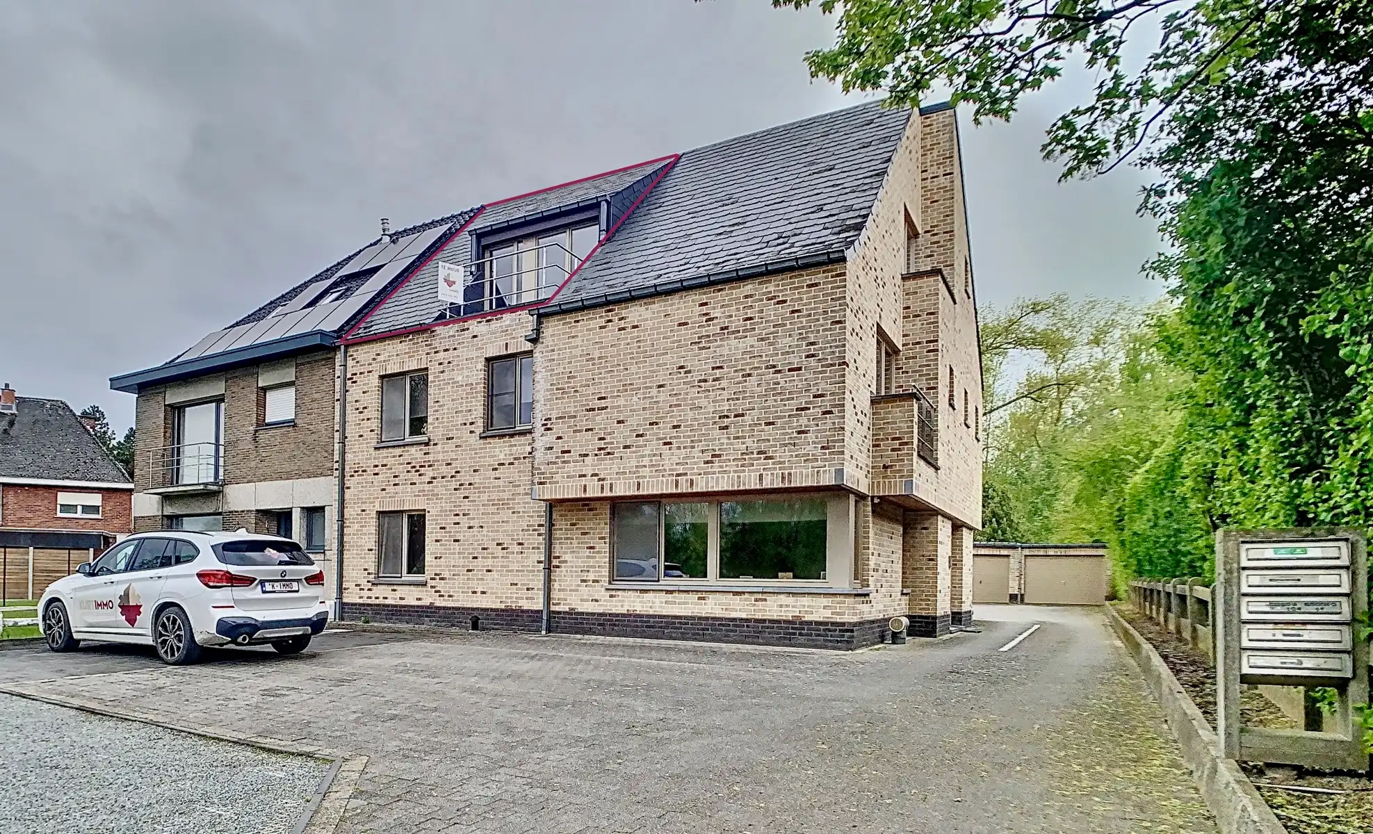 Dakappartement met 1 SLPK, mooi terras én garage! foto {{pictureIndex}}