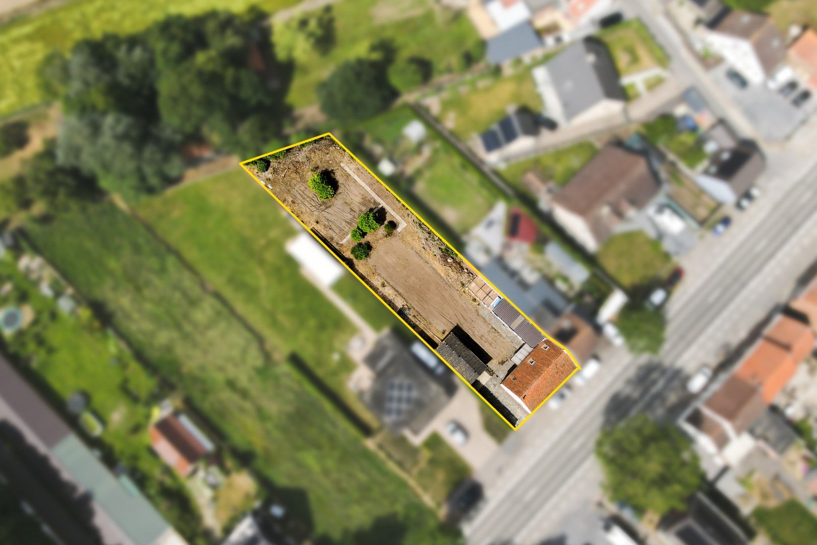 Halfopen woning op ruim perceel van 1.082 m² foto 17