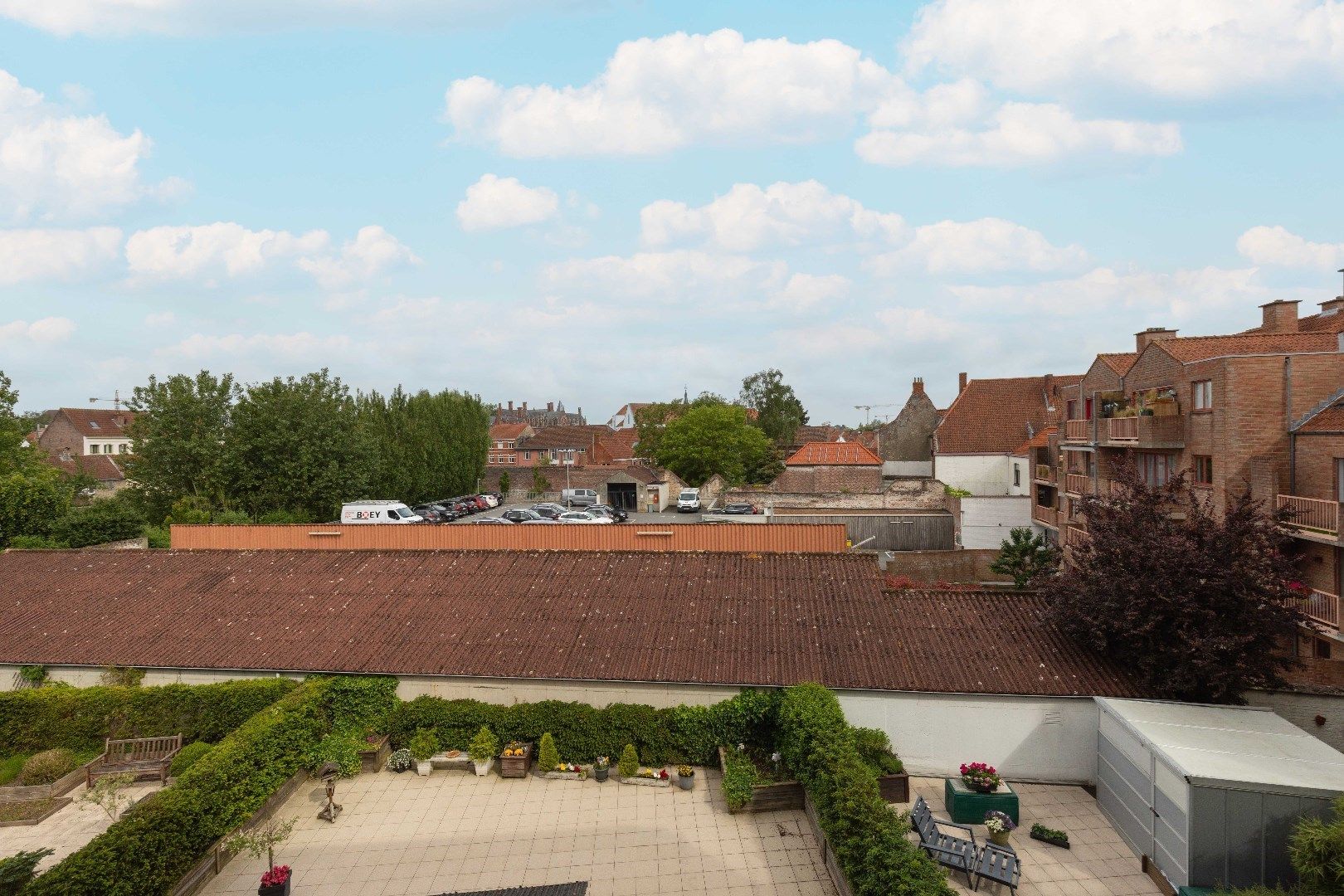 Steeds vernieuwend appartement met zonneterras en prachtig zicht op de Augustijnrei in hartje Brugge. foto 10