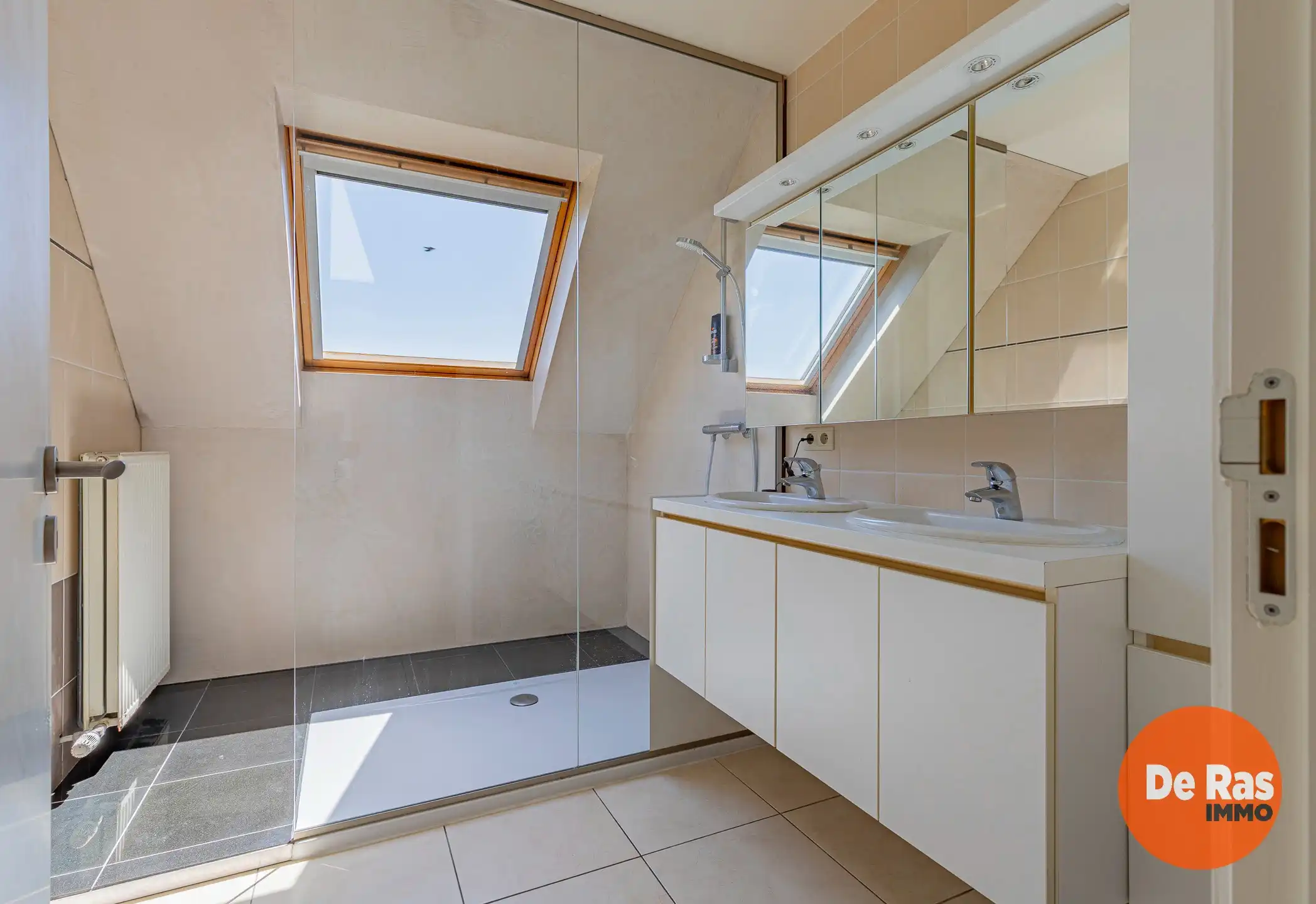 DENDERHOUTEM - Duplex op zeer centrale ligging! foto 13
