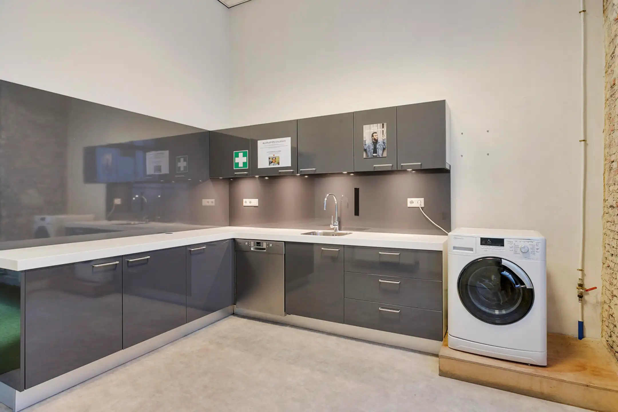 ANTWERPEN - Uitzonderlijke casco appartement foto 14