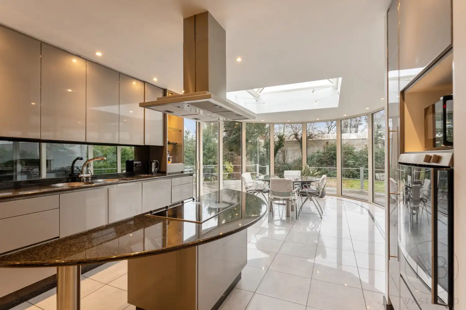 Klassieke villa met 5 slaapkamers ( momenteel met handelshuurovereenkomst) foto 21