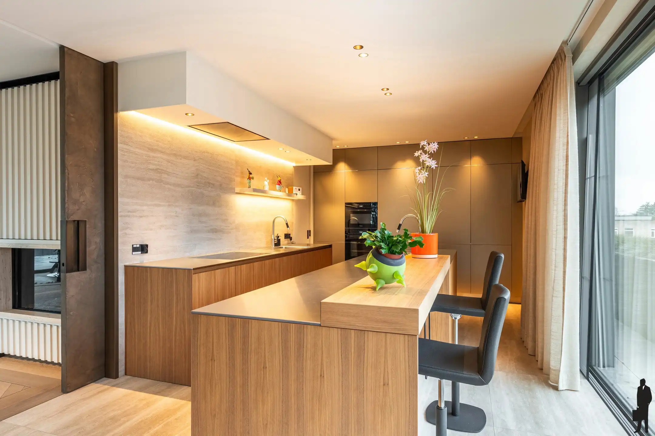 Exclusief villa-appartement van ca. 310 m² foto 7