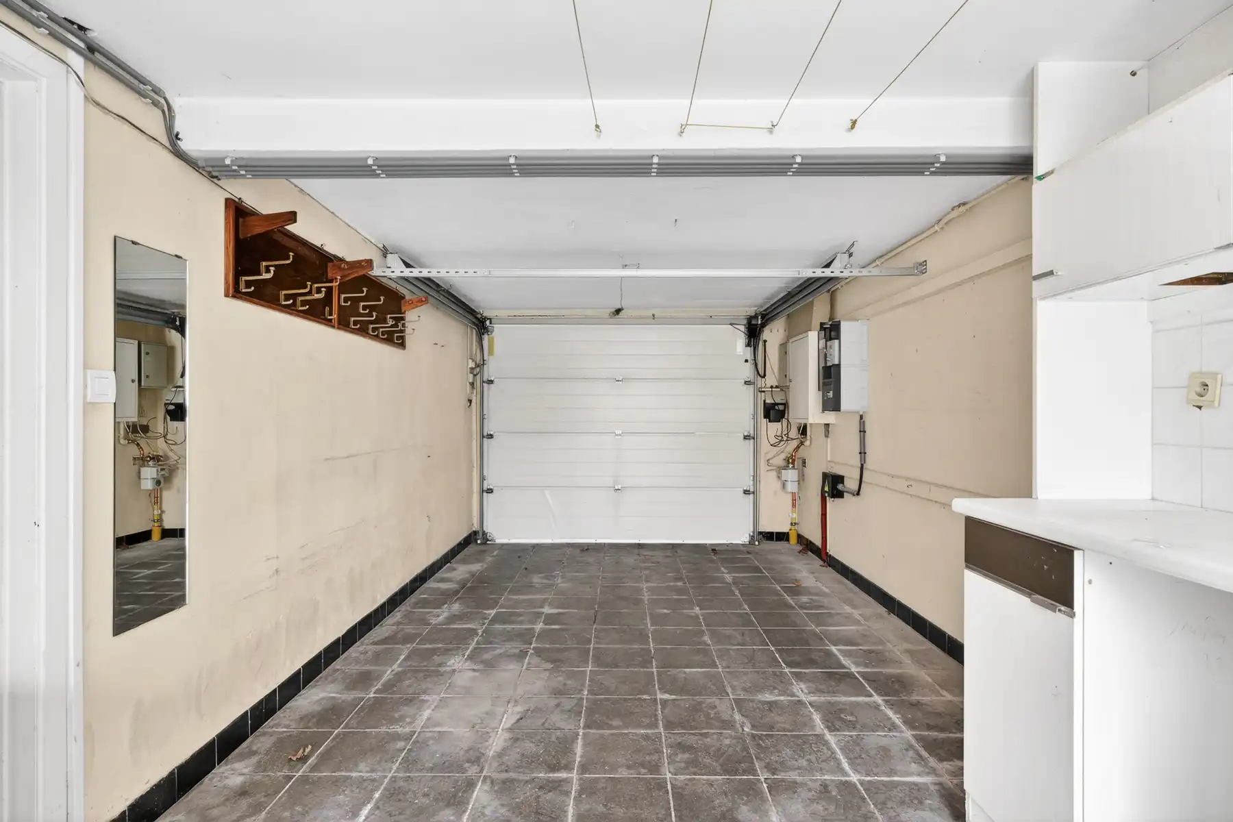 Ruime bel-étage met tuin en garage in Sint-Michiels foto 13