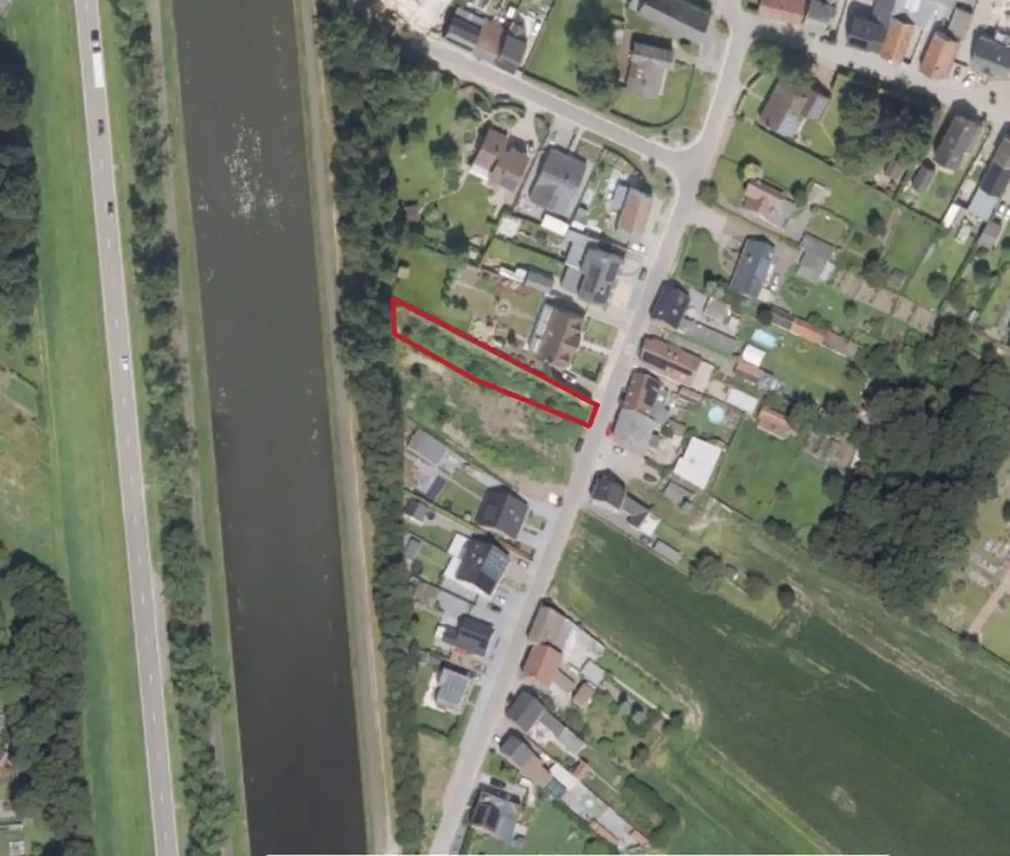 Bouwgrond halfopen bebouwing van 07a78ca. foto {{pictureIndex}}